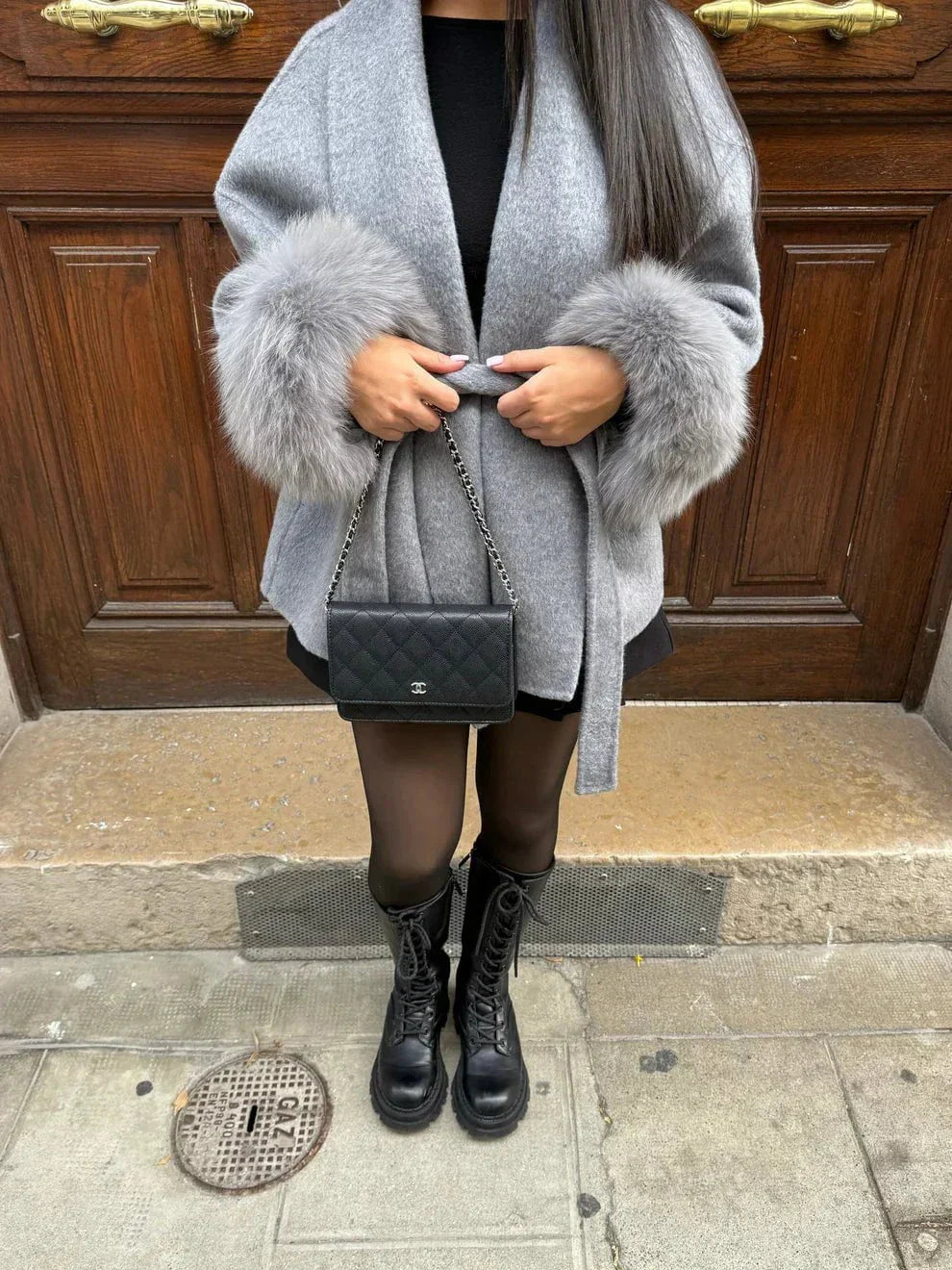WW | Elegant Cape with Faux Fur Chic & Refined Look Sophisticated