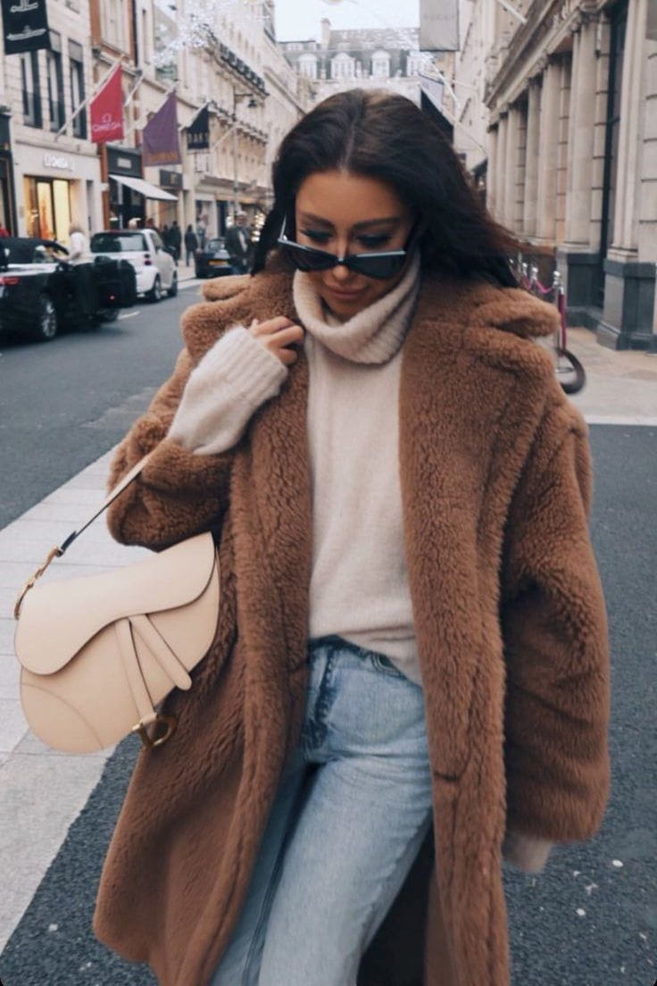 WW | Women's Winter Coat with Sheepskin Effect & Elegant Warmth