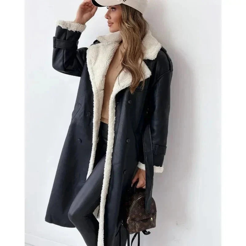 WW | Long Winter Coat Made of Faux Leather & Warm, Elegant Fur