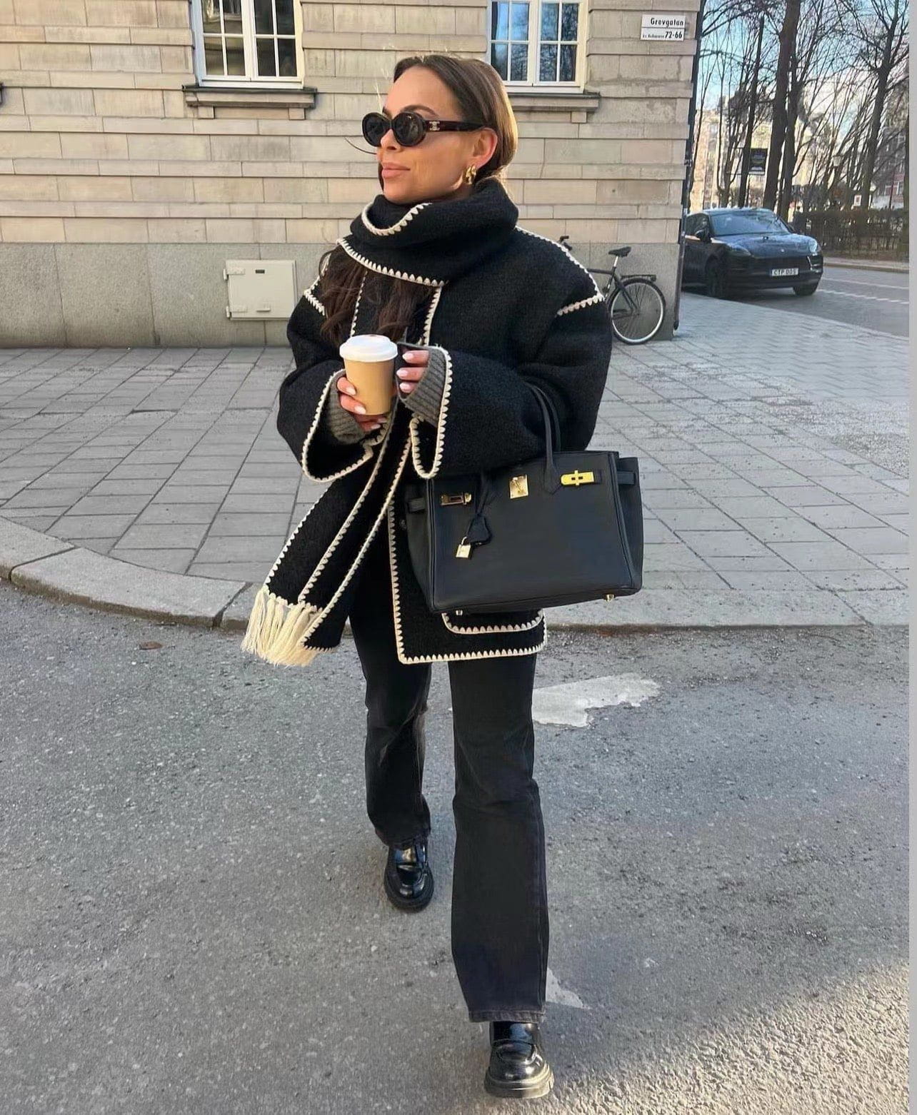 WW | Coat Cape with Integrated Scarf Elegance Warmth and Comfort