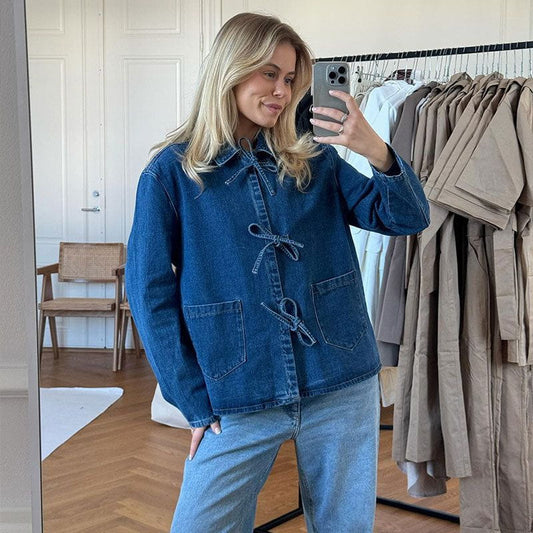 WW | Oversized Jeansjacke mit Knotenverschluss im lässigen und originellen Stil