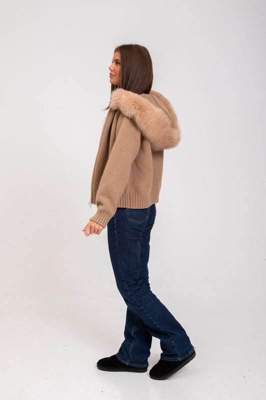 WW | Kapuzenjacke mit falschem Pelz Eleganz Wärme und Komfort