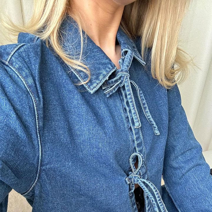 WW | Oversized denim jacket with knot closure in a casual and original style