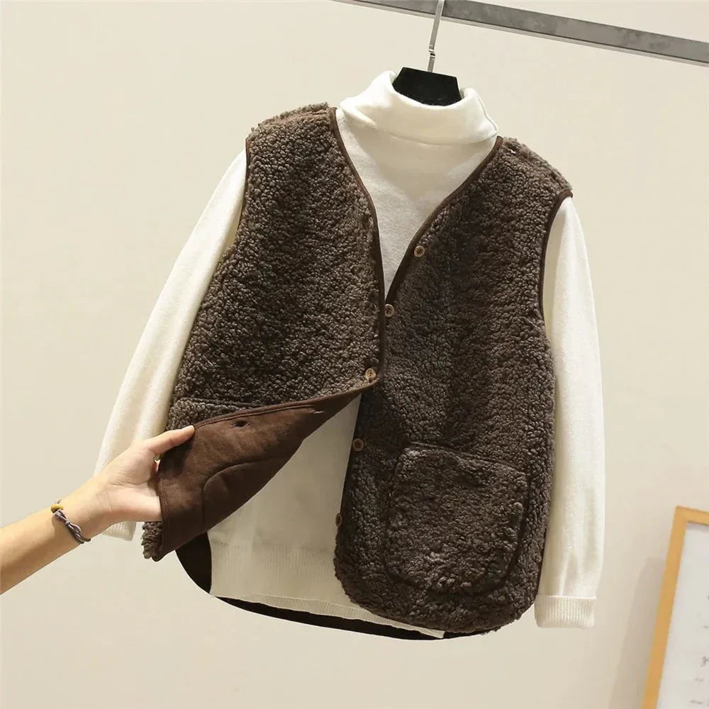 WW | Sleeveless Vest Sheep Wool Effect Warmth and Casual Style