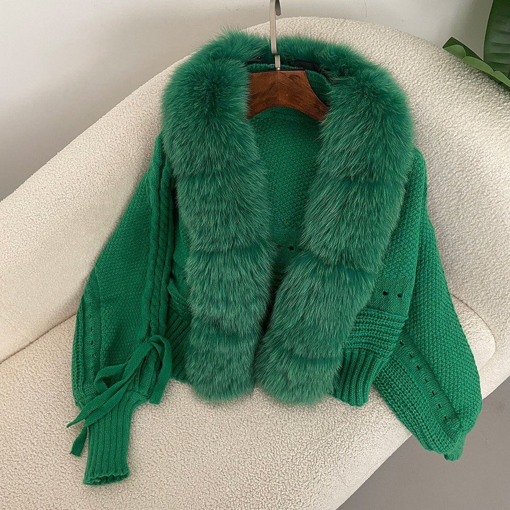 WW | Knitted Vest with Faux Fur Collar Elegance & Warmth Feminine and Refined