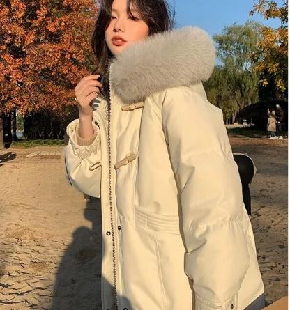 WW | Fashionable Coats with Fur Collars