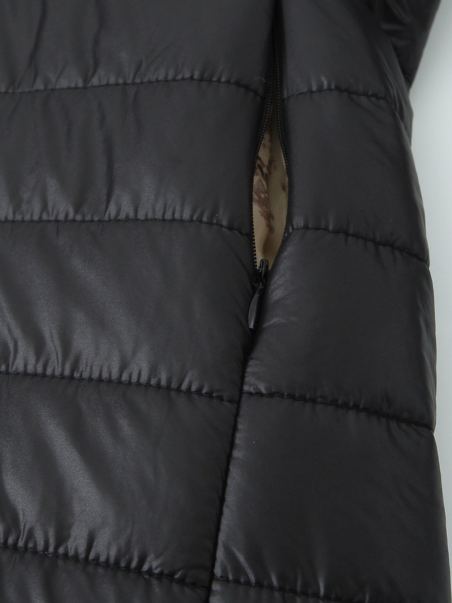 WW | Lined Women's Hooded Jacket in Solid Design