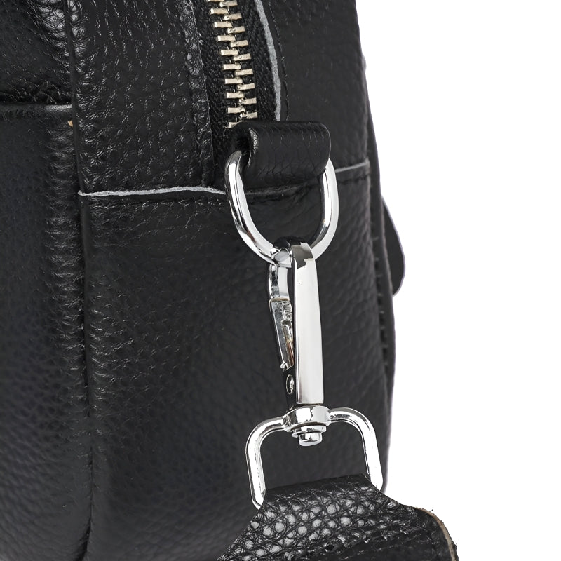 WW and practical shoulder bags