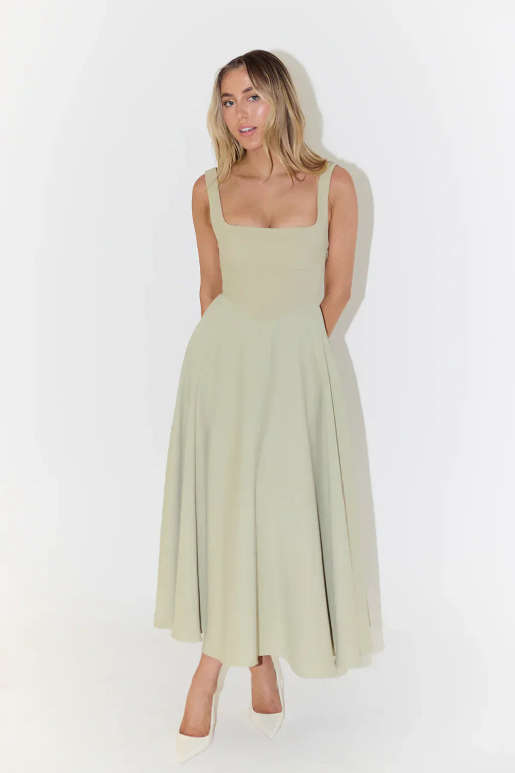 Midi-Kleid mit Hoher Taille und Quadrat-Ausschnitt