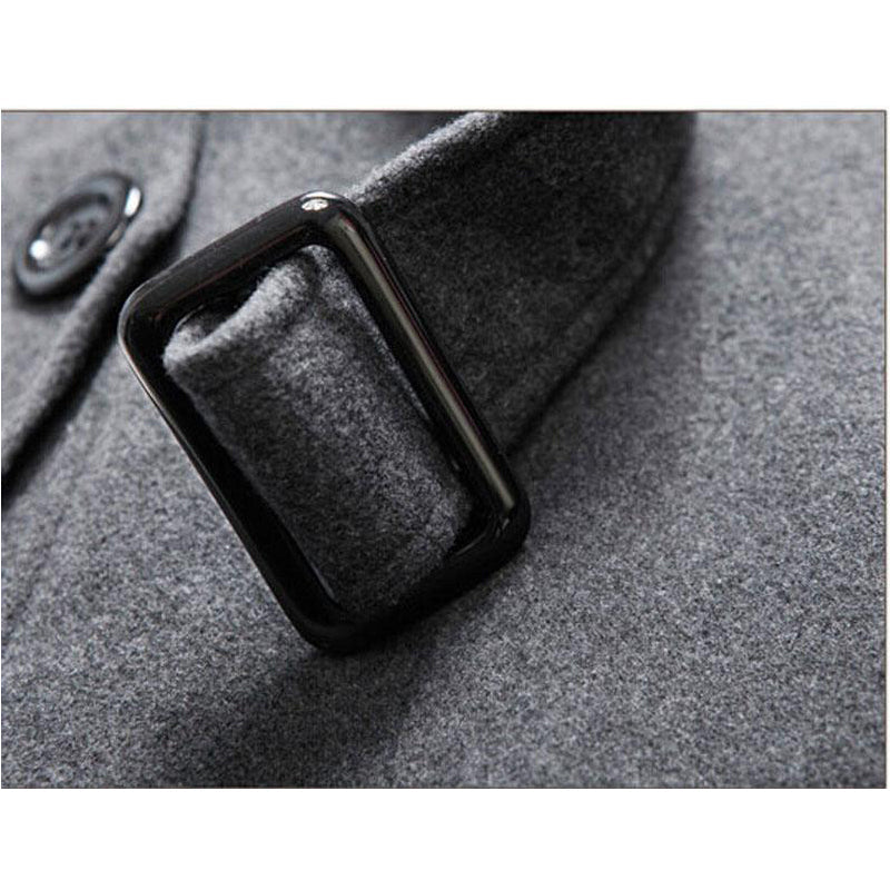 WW | Moderne Linsen mit Kapuze und eleganten Knopfdetails