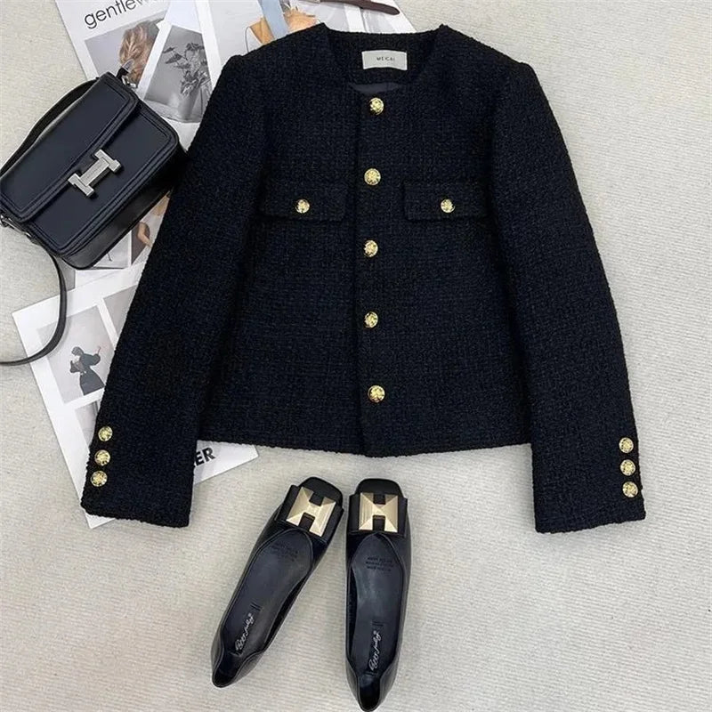 WW | Cropped Blazer with Buttons Round Neck