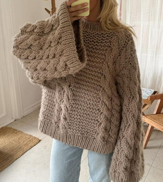 WW | Chunky cable knit sweater