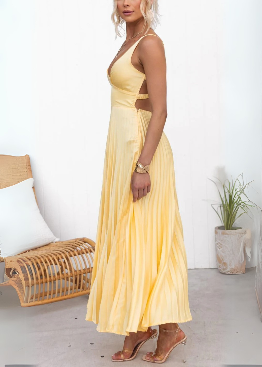 Mabel - Pleated V-Neck Maxi Dress
