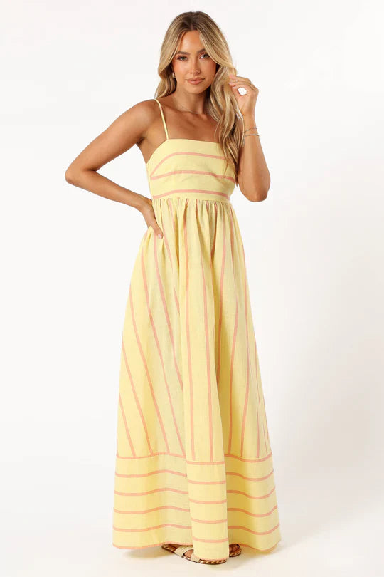 Lumi™ | Airy Floral Maxi Dress