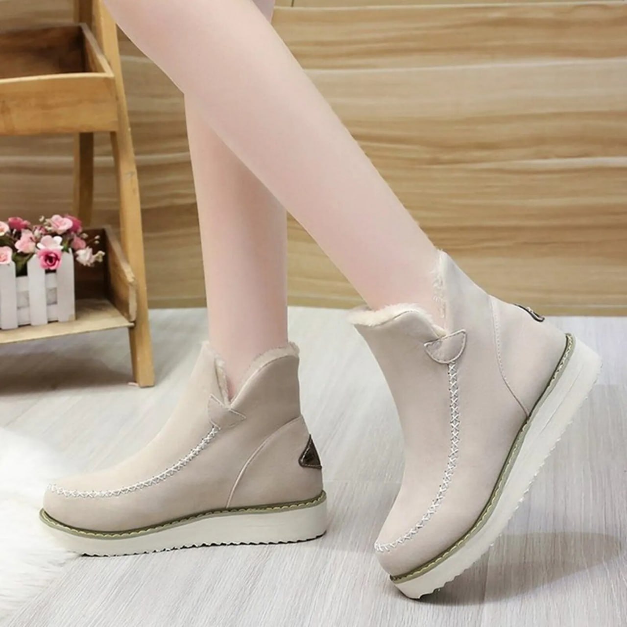 WW | Flat Suede Ankle Boots with Fur for Women - Ideal for Everyday Wear