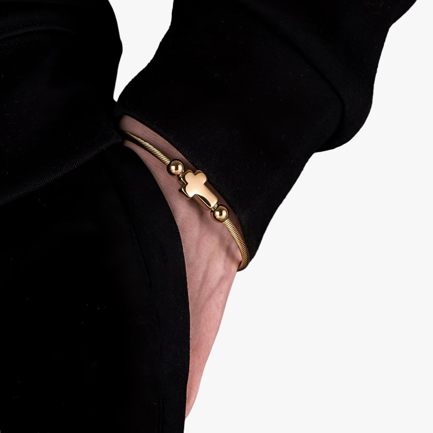 Cross Bracelet - Elegant and Hypoallergenic