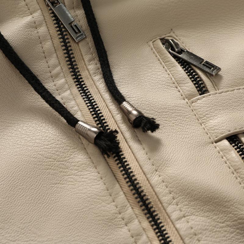 WW | Hood and Multiple Pockets