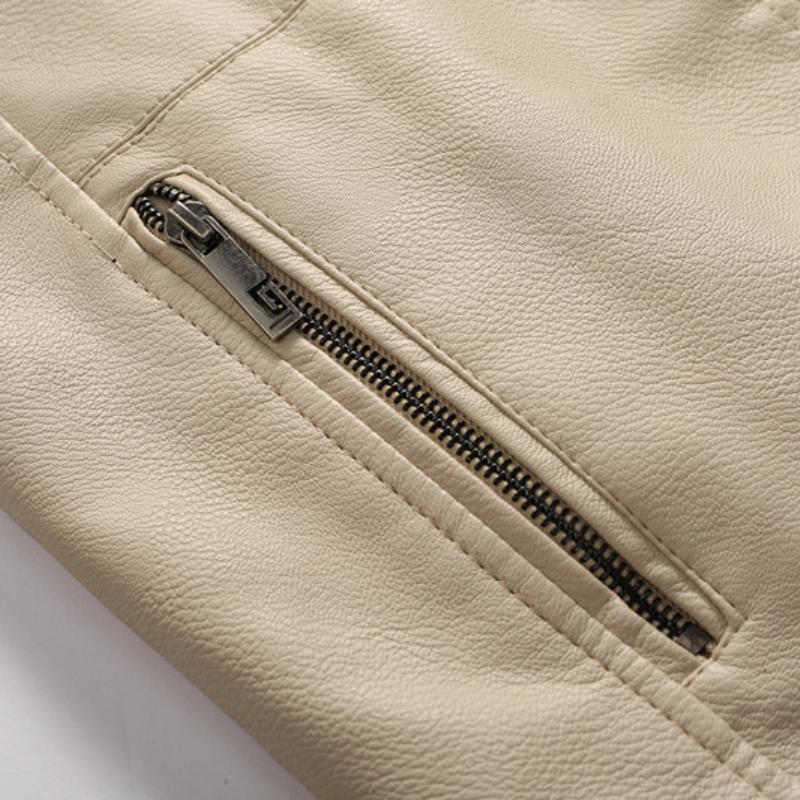 WW | Hood and Multiple Pockets
