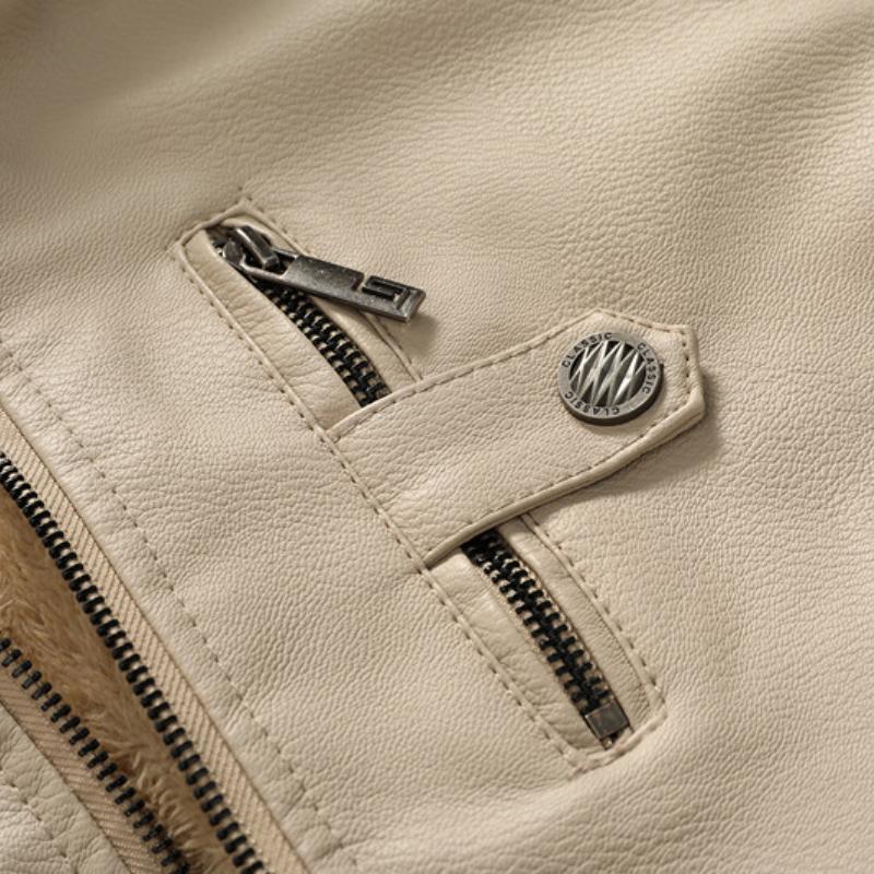 WW | Hood and Multiple Pockets