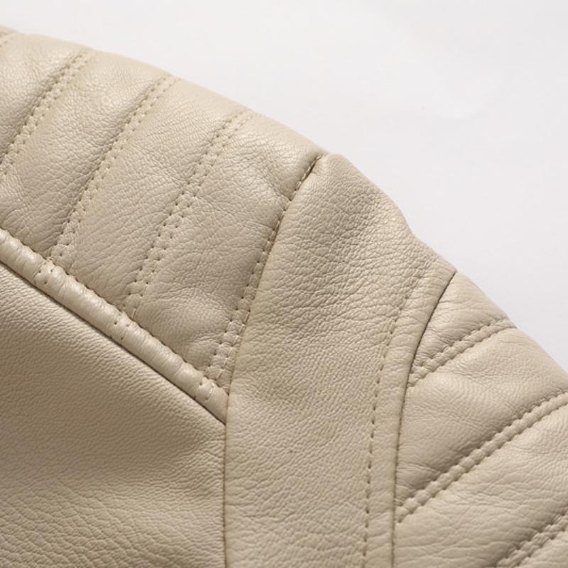 WW | Hood and Multiple Pockets