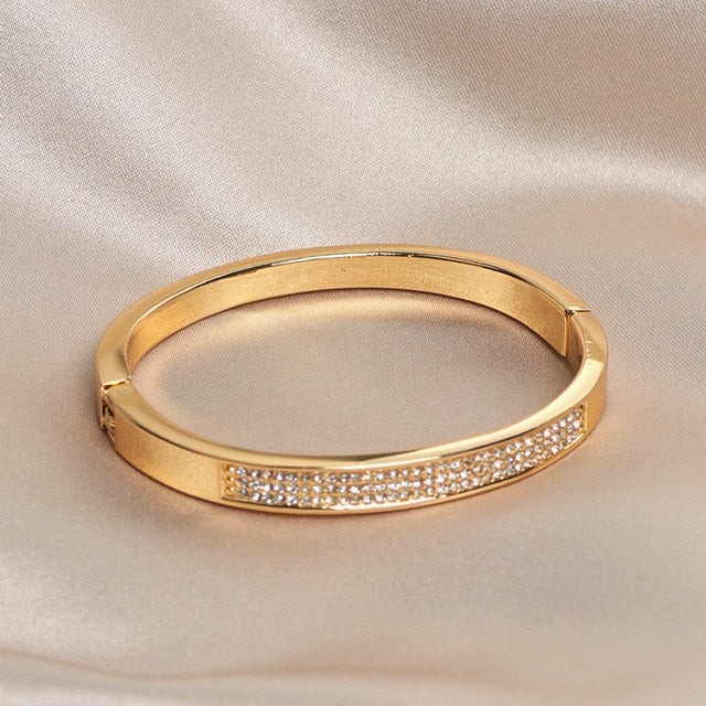 WW | Elegant Crystal Bracelet