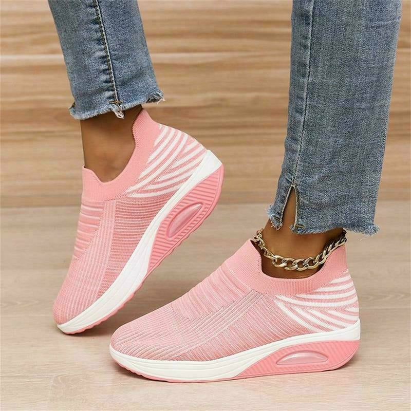 WW | Casual Striped Sneakers