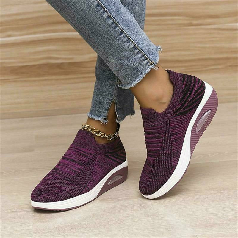 WW | Casual Striped Sneakers