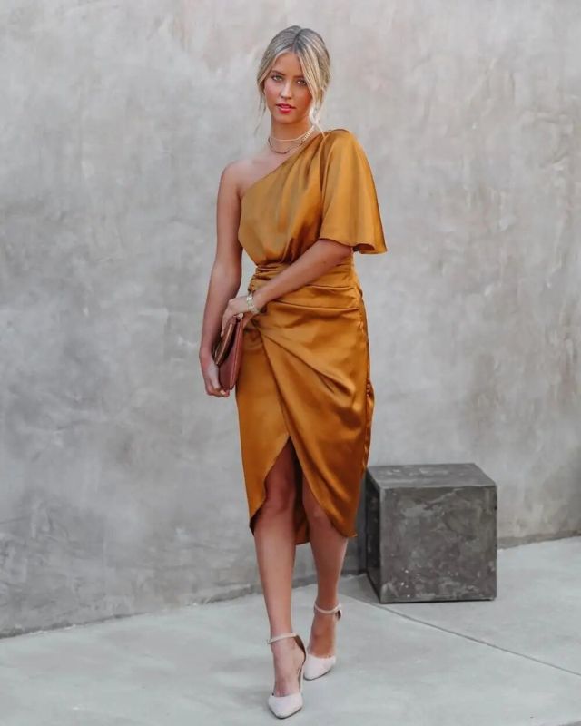 WW | Casiane Robe