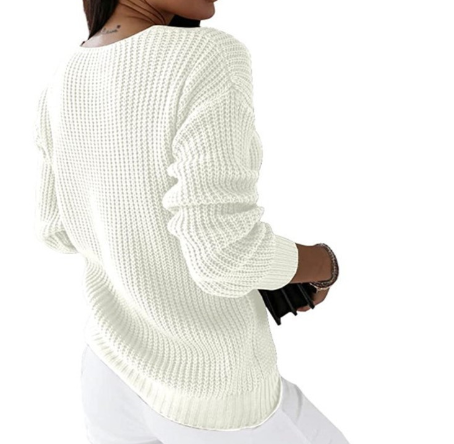 WW | Classic and Comfortable Knitted Sweater