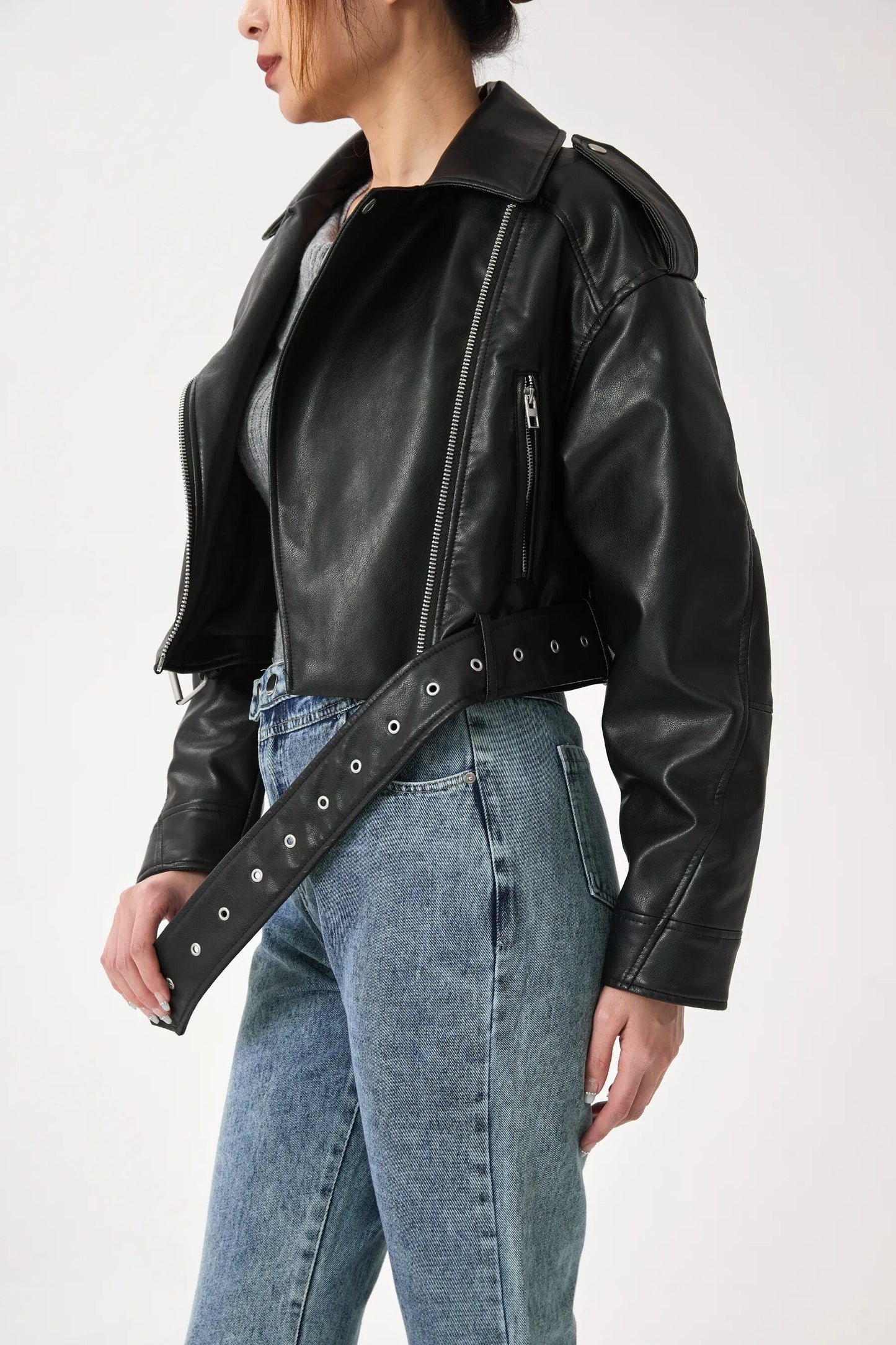 WW | Cropped Biker Jacket Vintage & Stylish