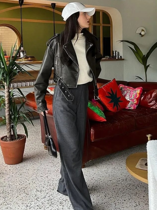 WW | Cropped Biker Jacket Vintage & Stylish