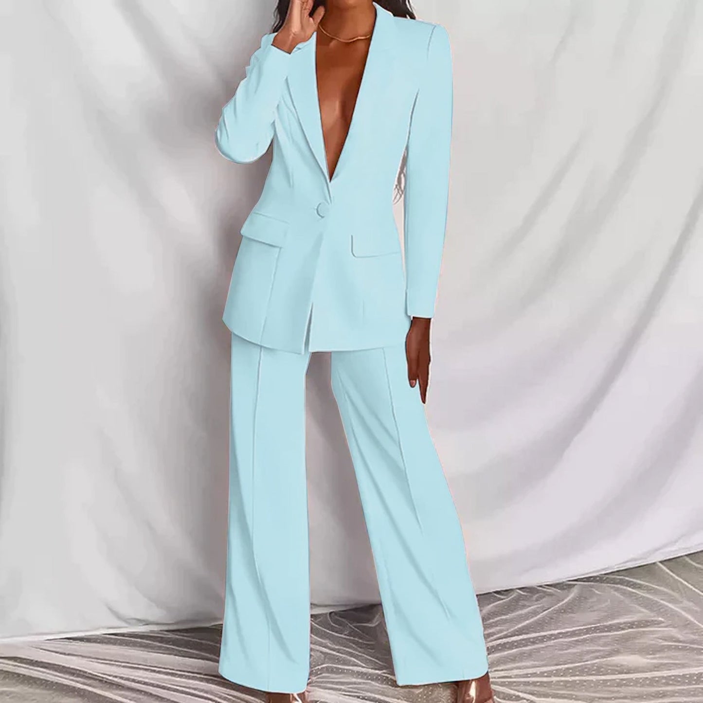 WW - Elegant ensemble consisting of a sophisticated blazer and chic trousers