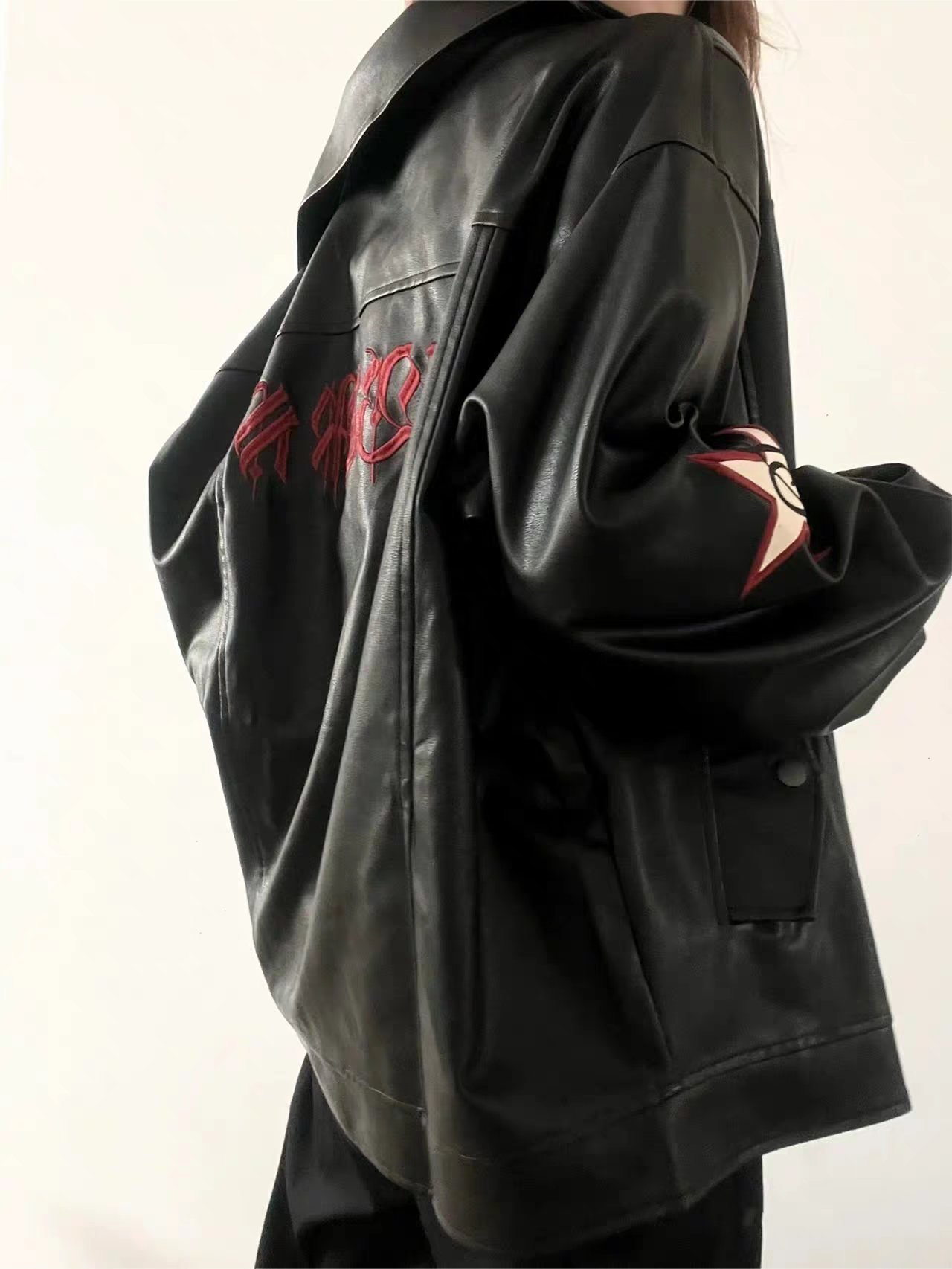 WW | Leather jacket with lapel collar and embroidery