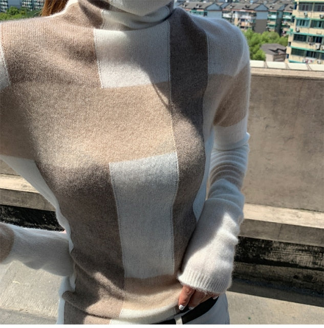 WW | Fake Promise Pullover