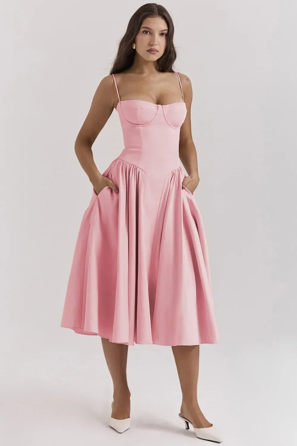 WW | Elegantes ärmelloses Kleid