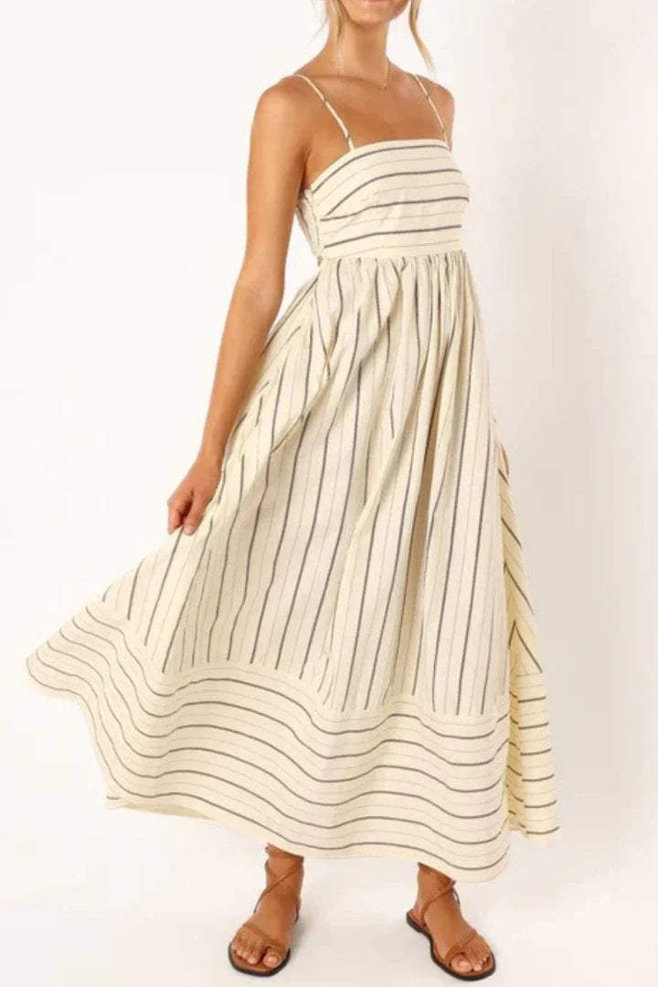 Lumi™ | Airy Floral Maxi Dress