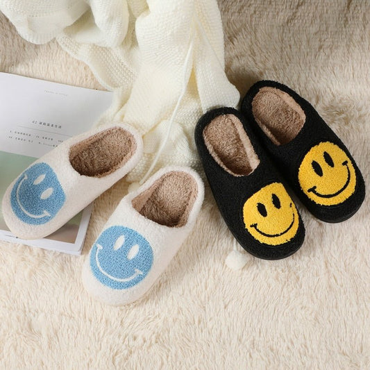 WW | Big Smiley Face Pattern Fur Slippers