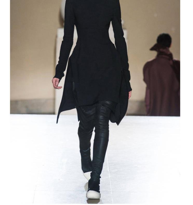 WW | Flache Stiefel für Frauen