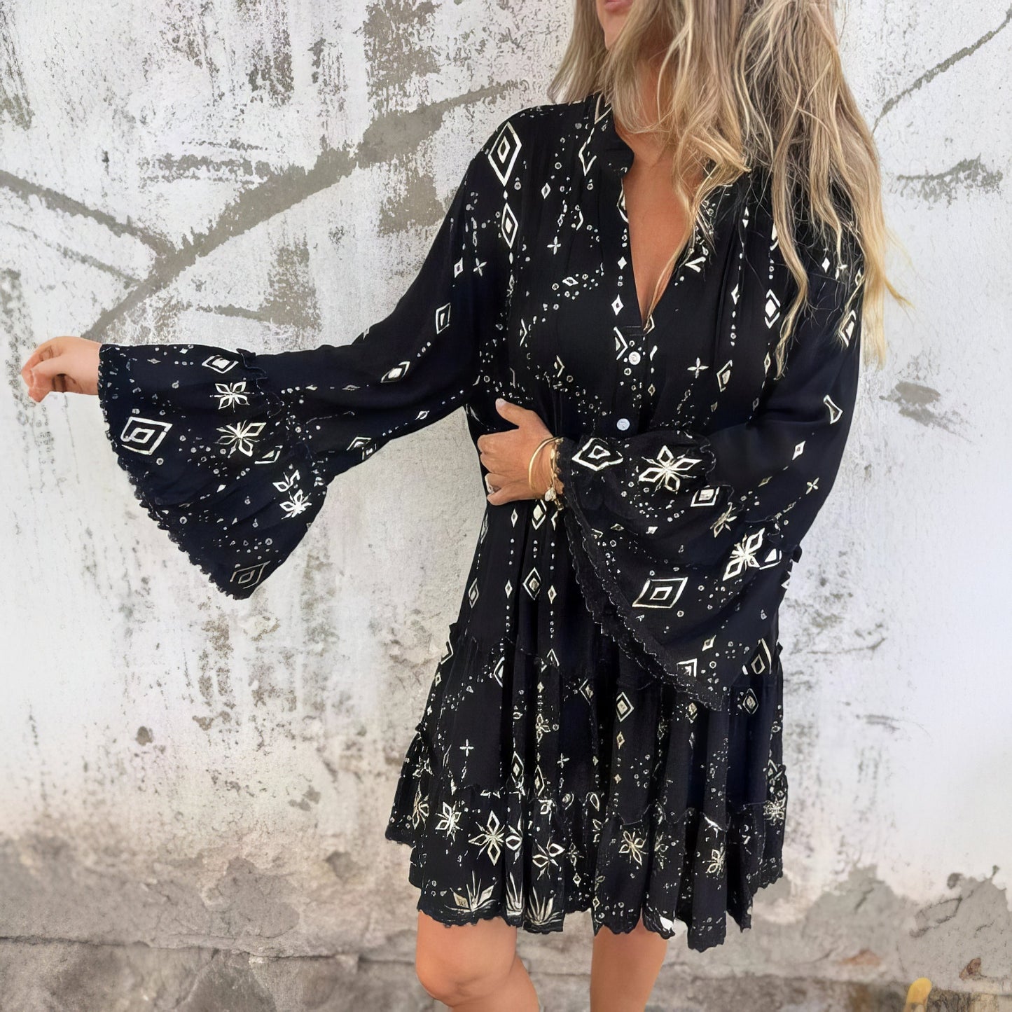 Mara - Trendy Mini Dress with Long Sleeves